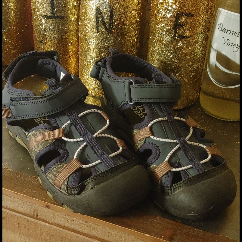 Boys sandals